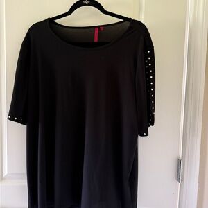 Elegant Black Short Sleeve Top with Accents